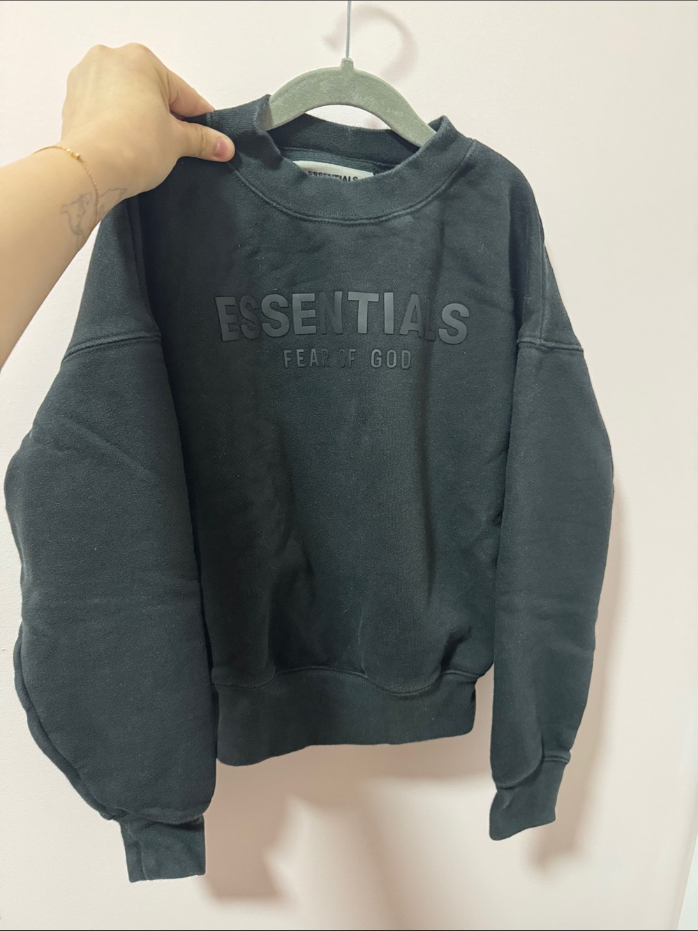 Essentials Fear of God Black Crewneck Sweatshirt